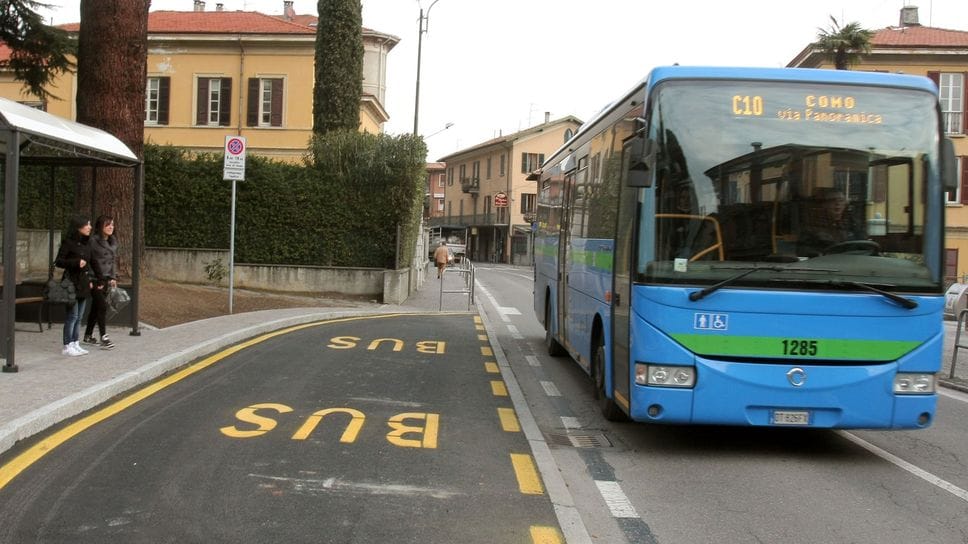 Un bus a Menaggio