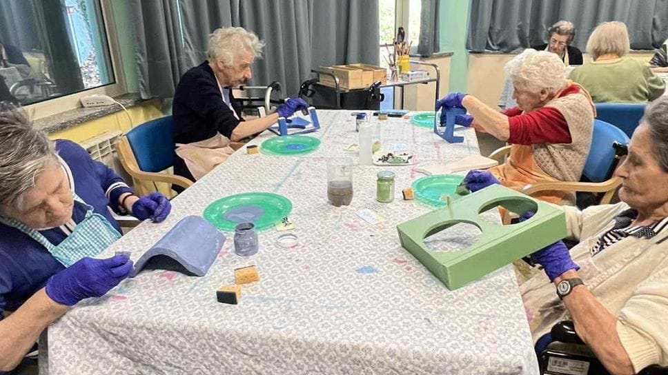 Arteterapia, musicoterapia, psicomotricità: tutte attività che contribuiscono alla buona salute degli ospiti