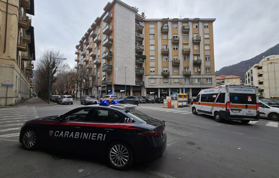 Carabinieri e soccorsi sono arrivati sul posto