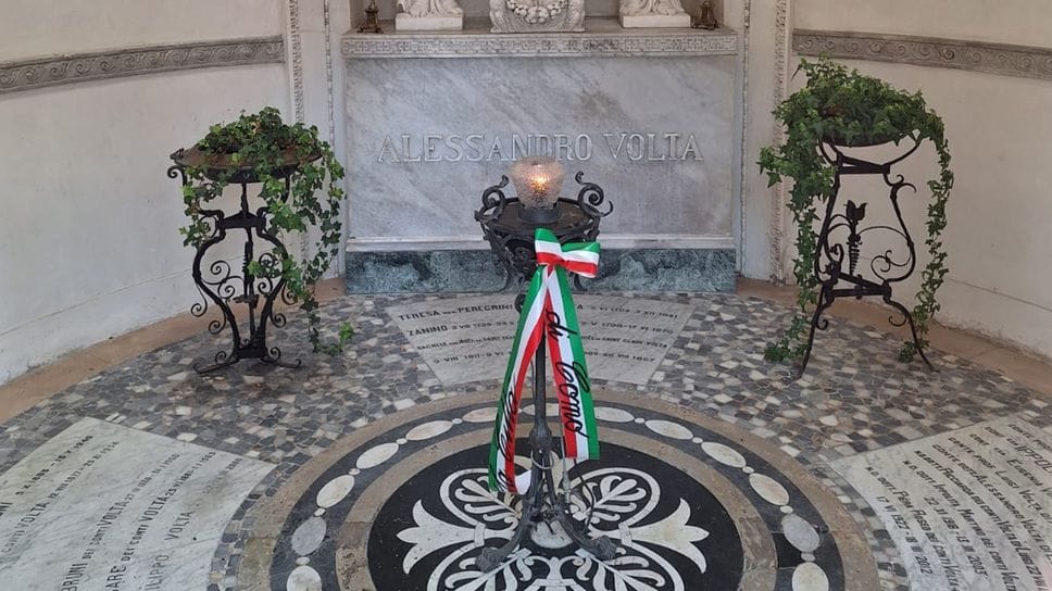 L’interno del mausoleo