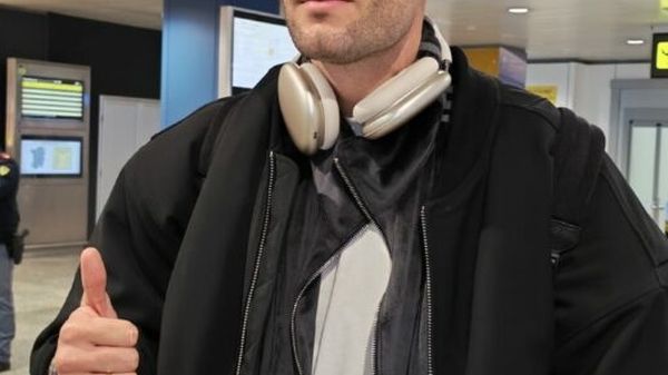 Alberto Dossena in aeroporto