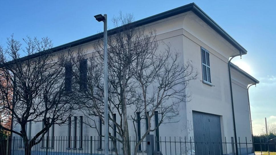 La canonica di San Leonardo: qui i ladri hanno rubato le offerte