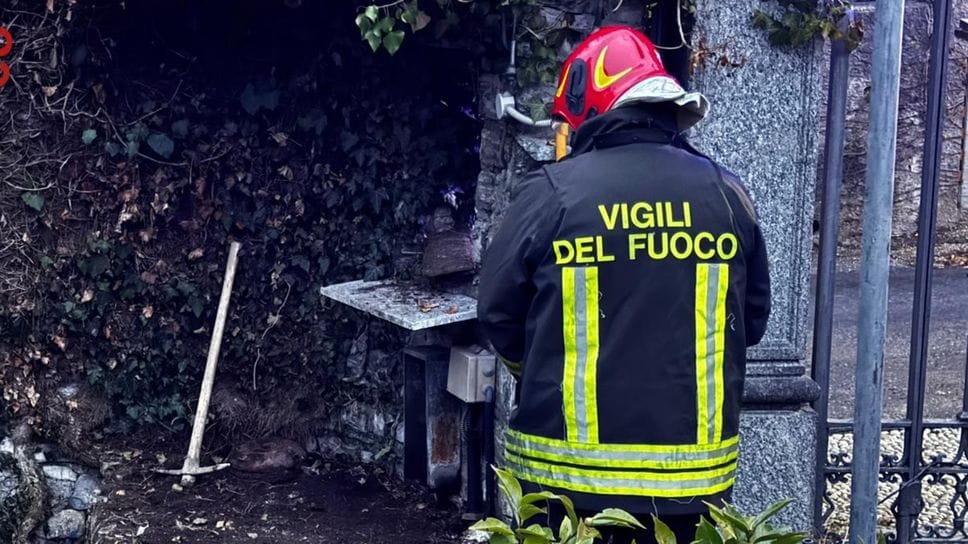 I vigili del fuoco durante l’intervento