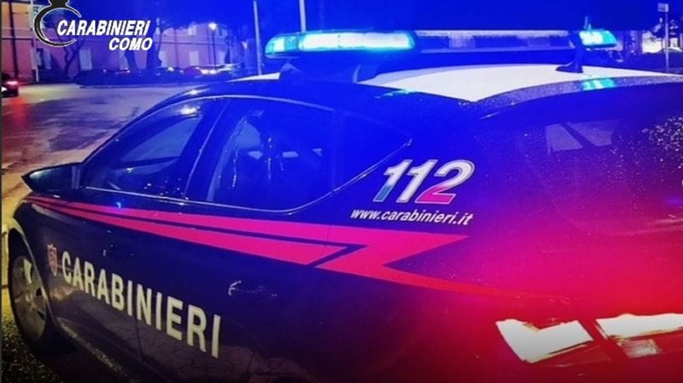 Sono intervenuti i carabinieri di Porlezza