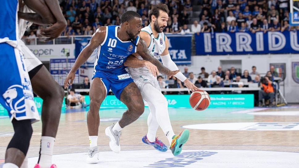 Il capitano Riccardo Moraschini