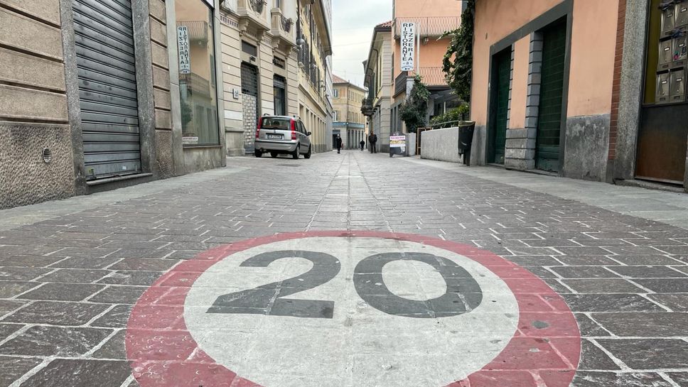 Attualmente in via Matteotti è in vigore il limite dei 20 chilometri orari