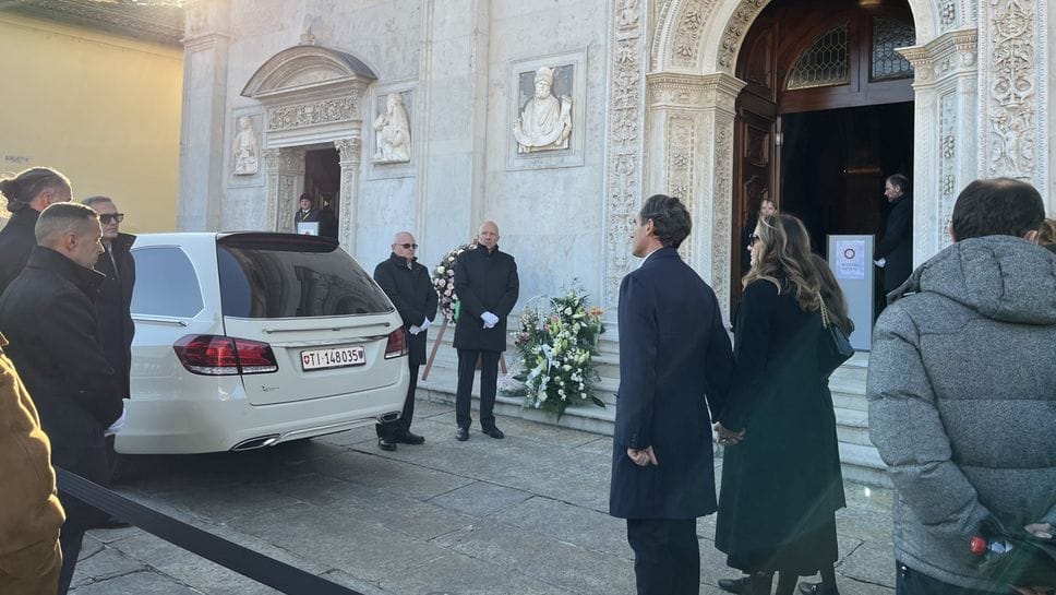 L’arrivo della famiglia di Sofia alla Cattedrale di Lugano