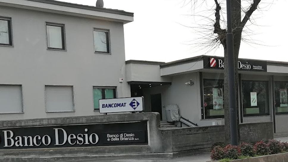 Il Banco di Desio di via Manzoni: qui il prelievo con il bancomat