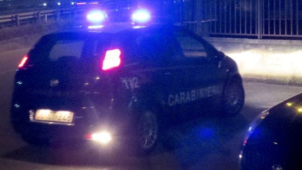 Pellio Intelvi, sembrava morto e invece dormiva a bordo strada