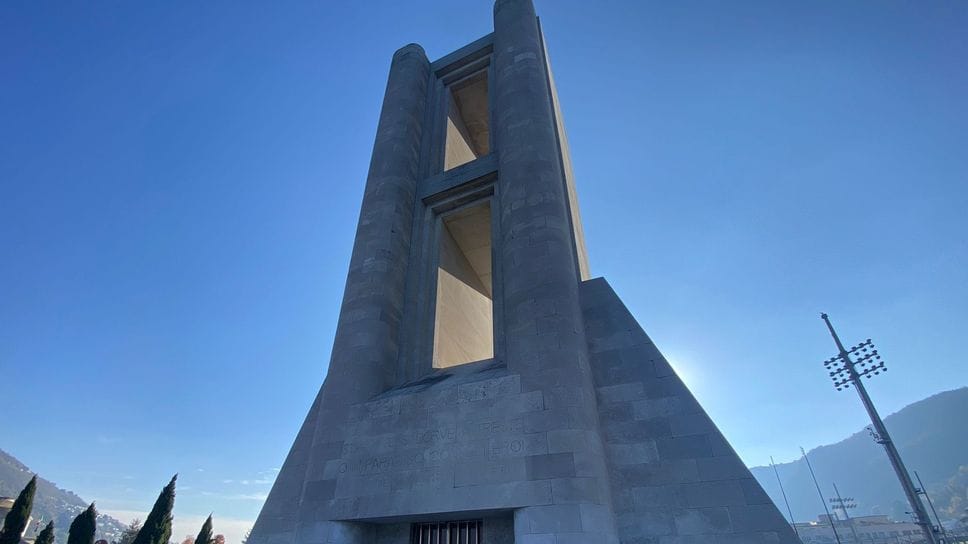 Monumento ai Caduti, la lanterna da rivalutare
