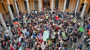 «Serve dialogo» La protesta dei genitori
