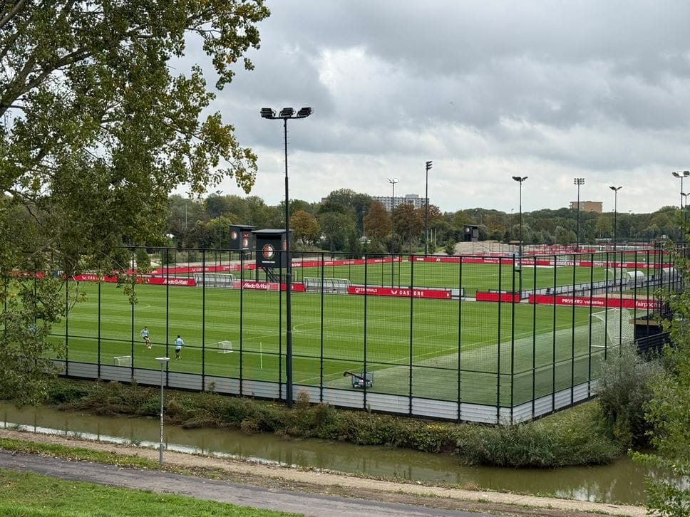 L’attesa sta per finire: tra poche ore la prima storica trasferta europea del Como in casa del Feyenoord. Foto e video