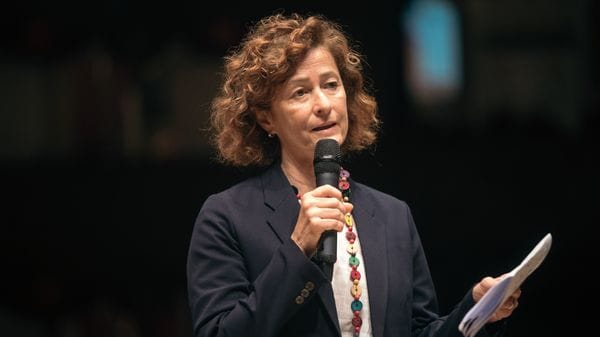 Premio a Minghetti «per l’impegno nella promozione del teatro e dell’opera lirica»