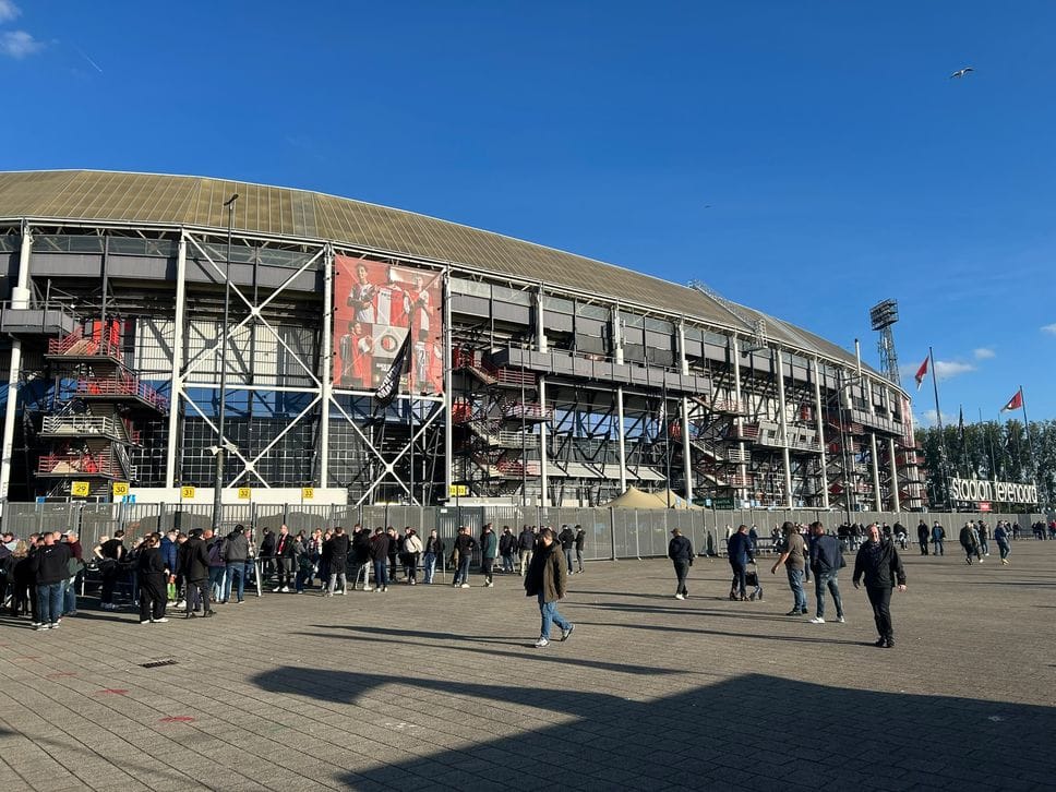 Intervista esclusiva a Suwarso prima della sfida con il Feyenoord. Il video 