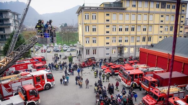 Si intrufola nell’autorimessa dei vigili del fuoco: arrestato