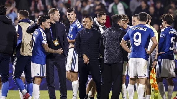 Champions, il Como la migliore delle italiane. Da esordiente è davanti all’Inter