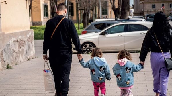 Como, dal 2040 le coppie con figli saranno una minoranza