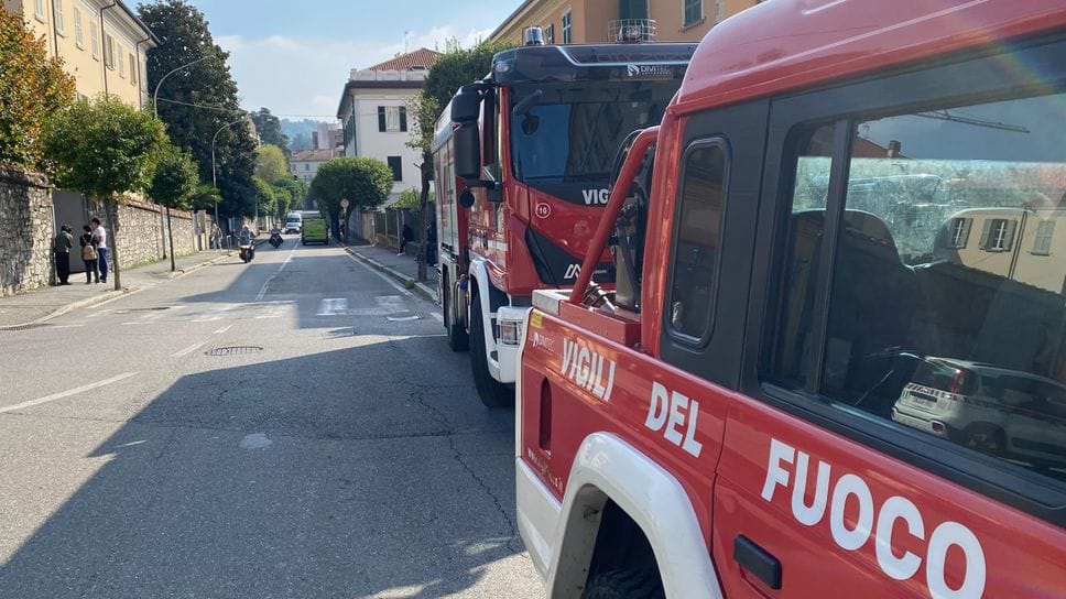 Spray urticante nei corridoi della scuola, cinque intossicati: evacuato l’Enaip di via Dante 