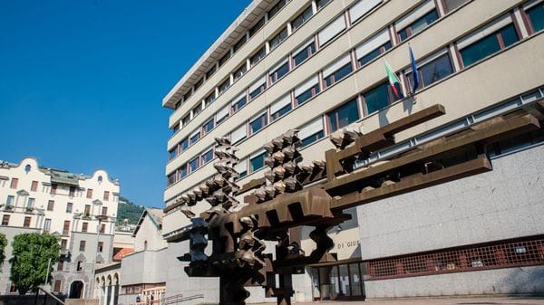 Conto salato nella causa di divorzio. Ma il giudice lascia tutti a bocca asciutta