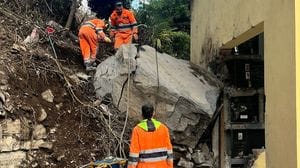 Il camposanto è quasi pronto a riaprire: un anno fa lo squarcio di un masso