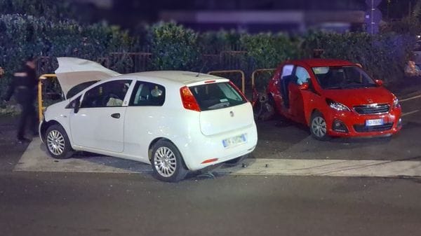 Incidente tra due auto a Cermenate. Ferite anche tre ragazzine