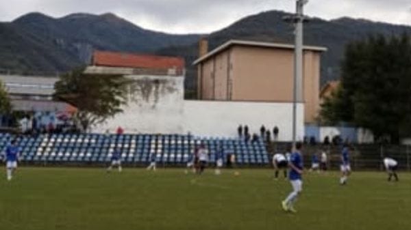 Insulti a bordo campo. «Clima sempre più teso. Colpa anche dei genitori»