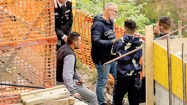 Morti per monossido nella baracca in cantiere. «L’allarme? Ignorato»