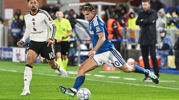 STORICO: QUATTRO GOL DEL COMO AL MANCHESTER UNITED