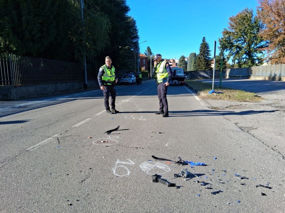 Mariano, incidente in via Mazzini: gravissimo un diciottenne