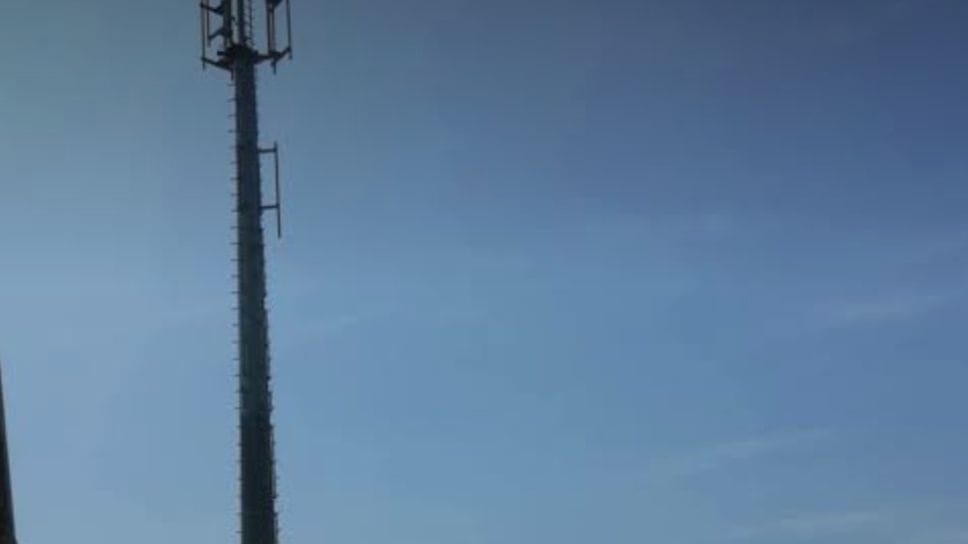 Sì alla maxi antenna: «Così Rovenna sarà più connessa»