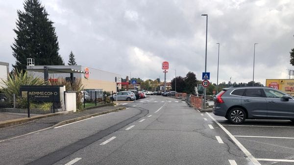 Olgiate, due sedicenni rapinati dai maranza: «Erano in cinque, ci hanno minacciati»