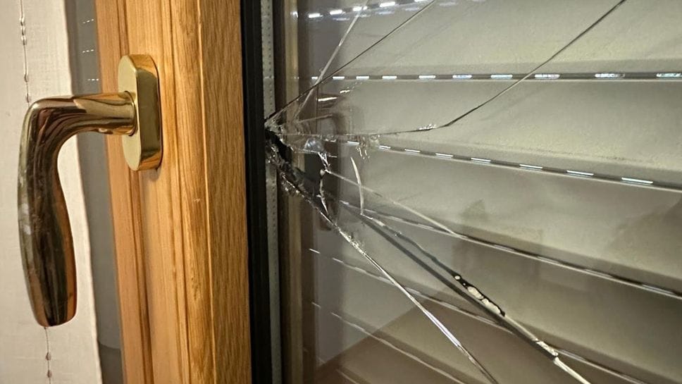 Doppio blitz dei ladri all’ora di cena: «Hanno agito mentre eravamo in casa»