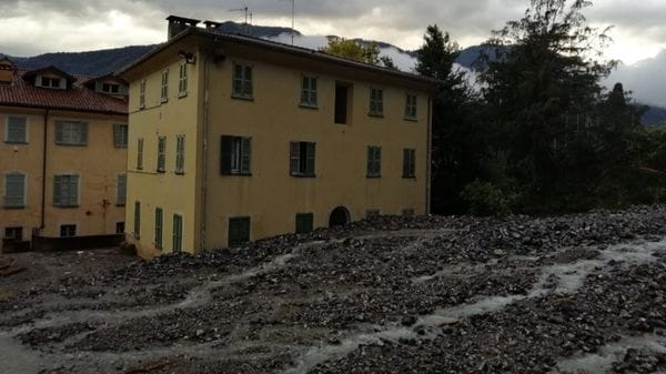 Famiglie sfollate dall’alluvione. Arrivano gli aiuti: centomila euro