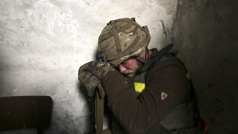 Ucraina, l’inerzia della guerra e la fretta