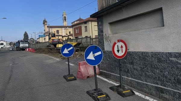 Arosio, lavori in via Trieste: due settimane di senso unico alternato