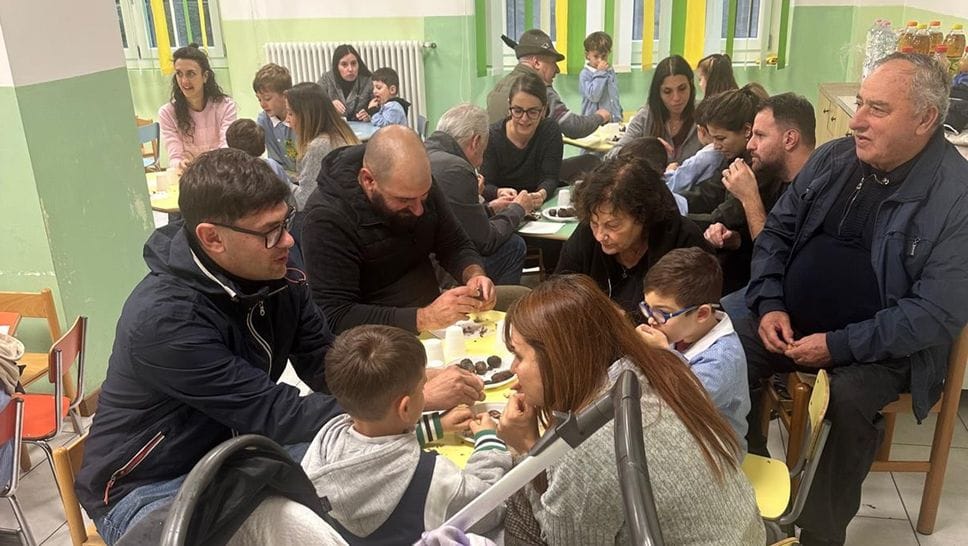Festa dei bambini con le castagne degli Alpini