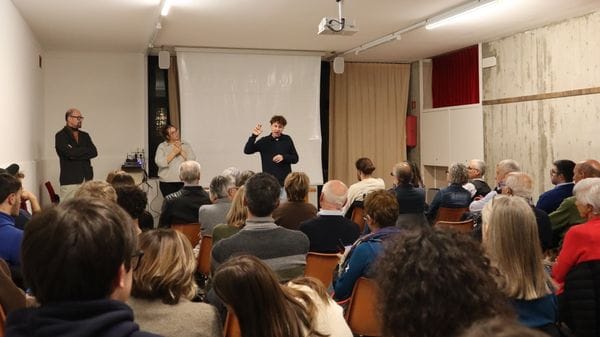Alzate, il cinema non c’è. E i film si guardano in oratorio