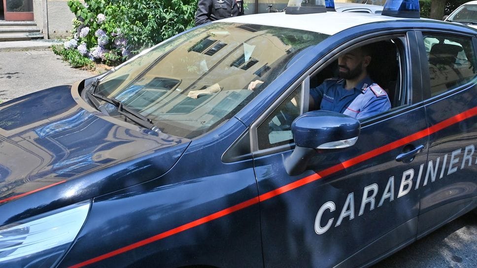 Armi clandestine in casa: arrestato un giovane di 23 anni 
