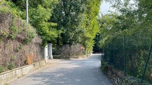 Aggredito e rapinato da tre uomini incappucciati a Breccia