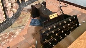 Vandali nella chiesa di Porlezza. Danni per cercare pochi spiccioli