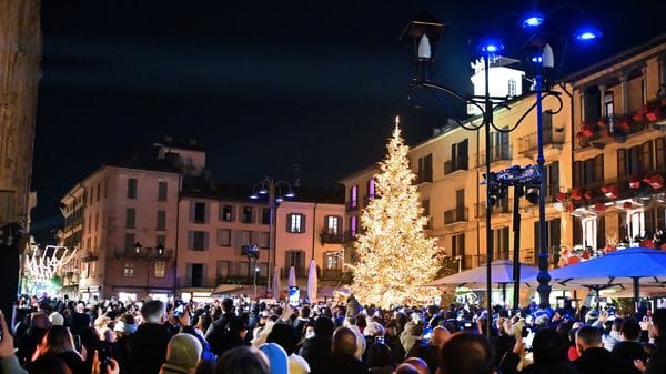 A Como il Comune cerca sponsor per l’albero di Natale 