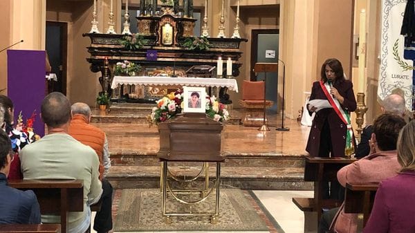 «Buon viaggio, mamma»: Lurate Caccivio piange la sua vigilessa