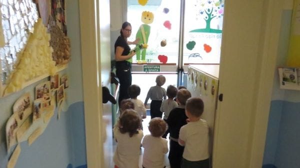 Emergenza asili nido: pochi posti e costi record in città