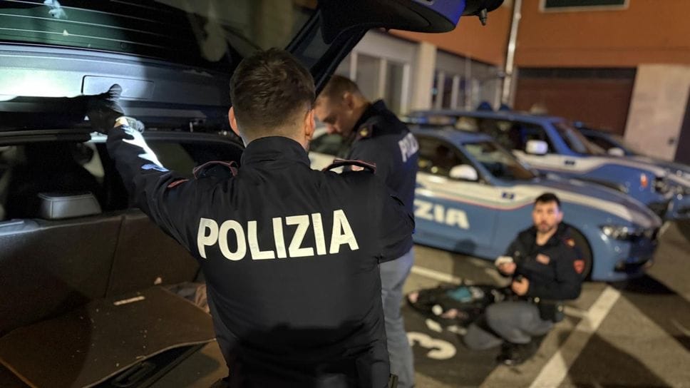 L’episodio è avvenuto alle 1.30 in zona San Martino