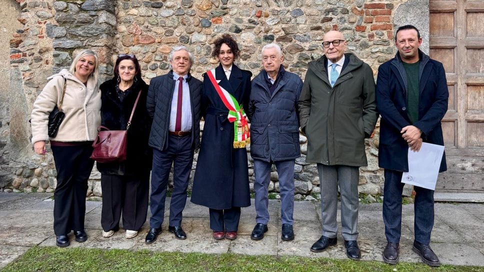Da sinistra Grazia Tagliabue (mamma di Beatrice Zaccaro), Susy Cappellaro (mamma di Giorgia Passafini)Luigi Marelli, Alice Galbiati, Giampaolo Brianza, Giovanni Fossati e Massimiliano Zaccaro (papà di Beatrice)