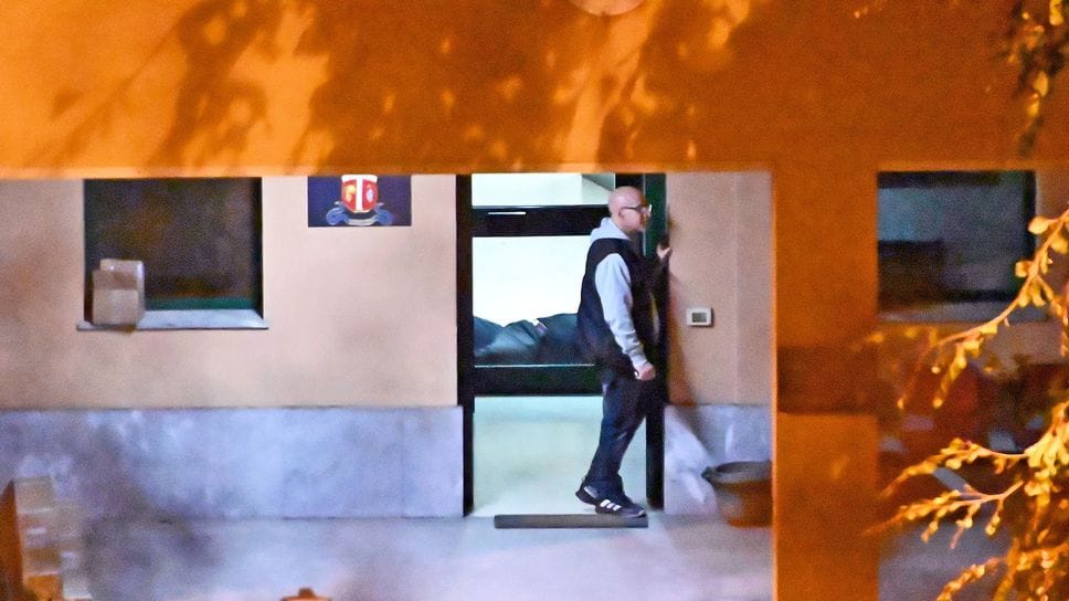 Il brigadiere asserragliato in caserma dopo l’omicidio