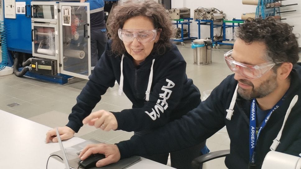 Paola Meraviglia, al desk e con i colleghi