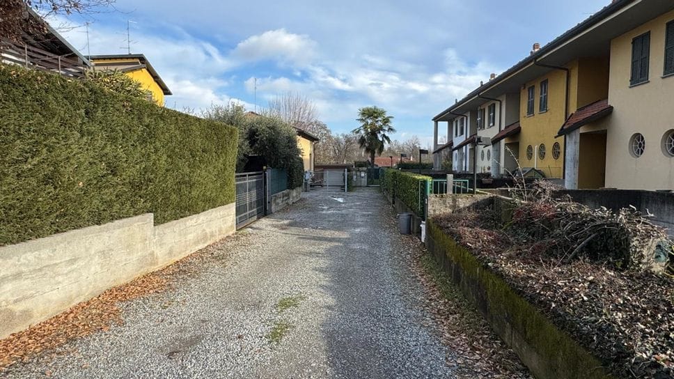 Via Monte Grappa a Fino Mornasco