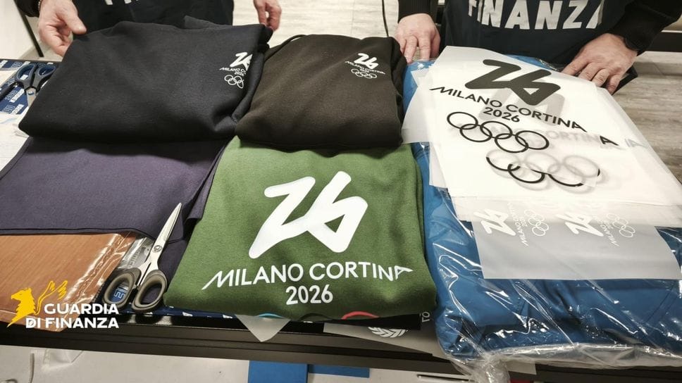 Il materiale sequestrato dalla Guardia di finanza