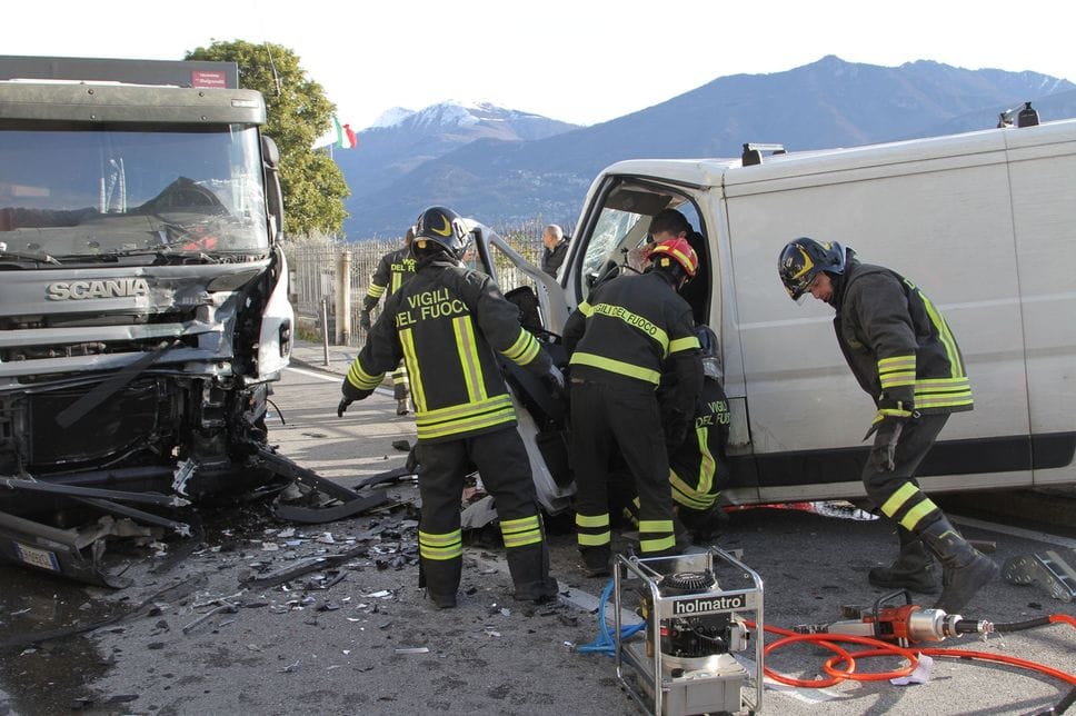 Griante Incidente frontale furgone camion 18 febbraio 2026